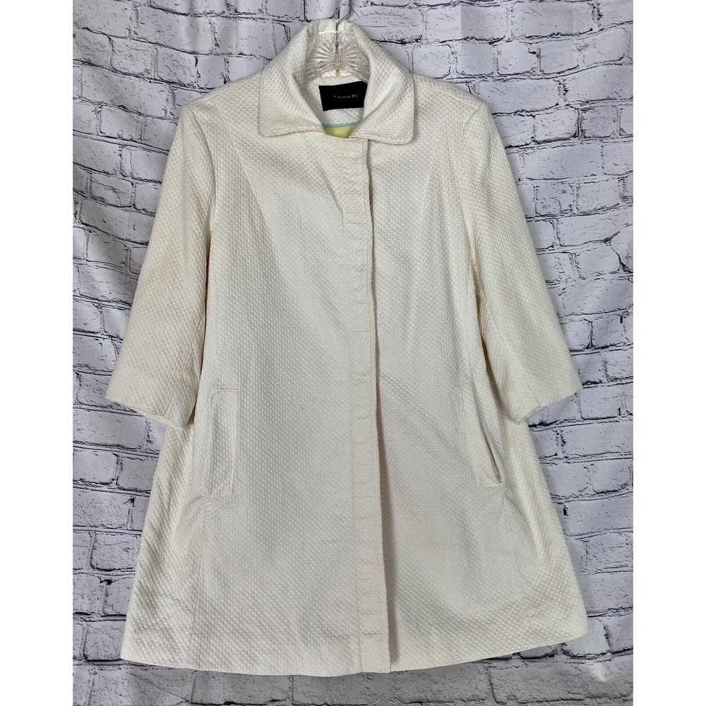 Vintage Tahari Medium Off White Spring Jacket Lined Long Bottom Up 3/4 Sleeve